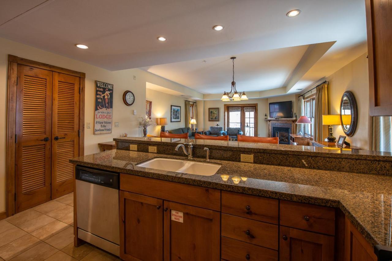 Two Bedroom Condo With Balcony Over Mountaineer Square - Just Steps From The Slopes! Condo Crested Butte Exterior photo